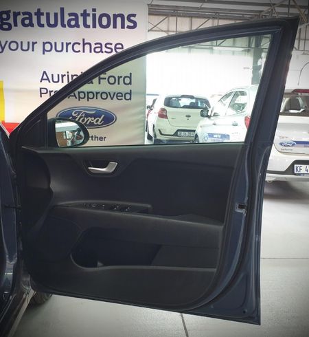 2020-Kia-Rio-14-EX-5-dr_11