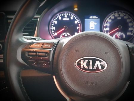 2020-Kia-Rio-14-EX-5-dr_13