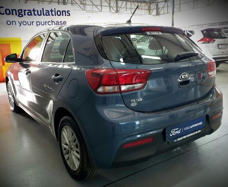 2020-Kia-Rio-14-EX-5-dr_8