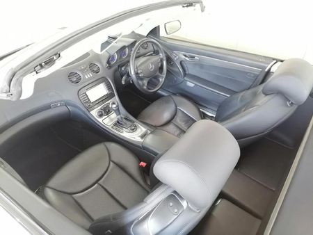 2007-Mercedes-Benz-SL-500_9
