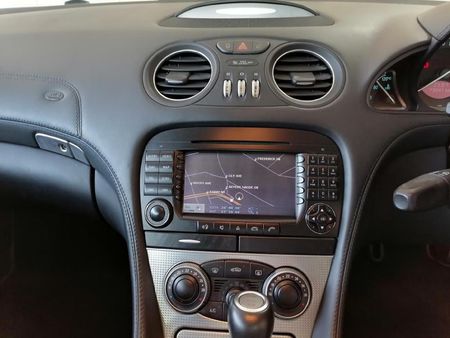 2007-Mercedes-Benz-SL-500_24