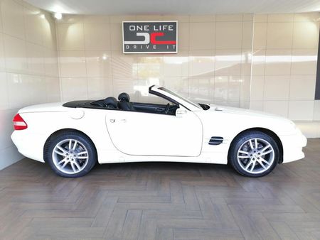 2007-Mercedes-Benz-SL-500_5