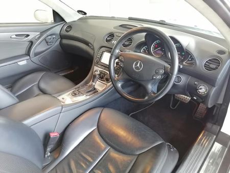 2007-Mercedes-Benz-SL-500_8