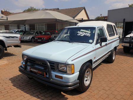 1992-Toyota-Hilux-1800-SR-Single-Cab_0