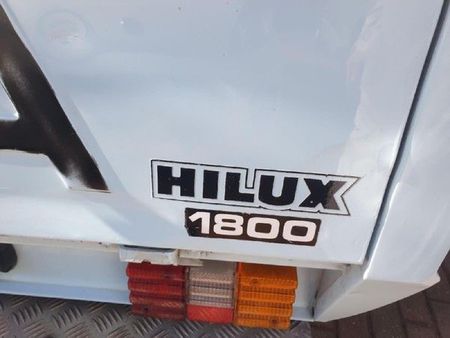 1992-Toyota-Hilux-1800-SR-Single-Cab_11