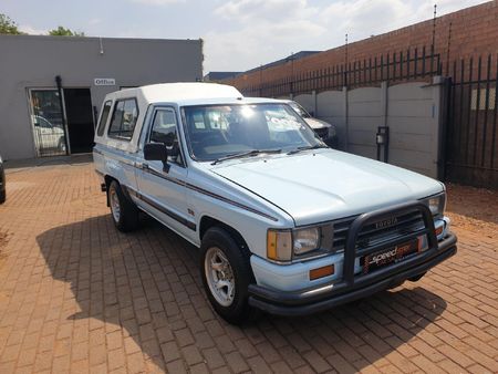 1992-Toyota-Hilux-1800-SR-Single-Cab_2
