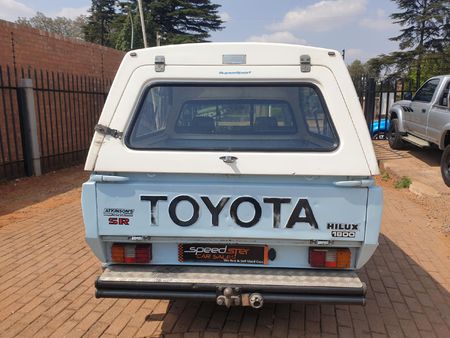 1992-Toyota-Hilux-1800-SR-Single-Cab_5