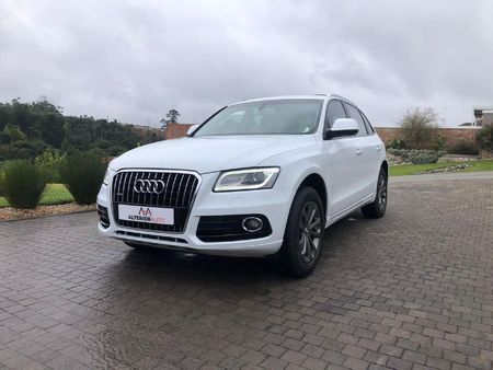 2015-Audi-Q5-30-TDI-quattro-SE-Auto_8