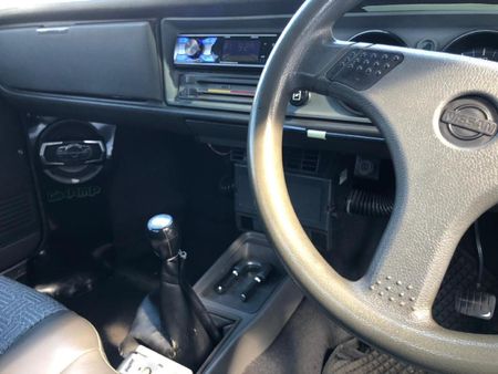 2003-Nissan-1400-5-spd_7