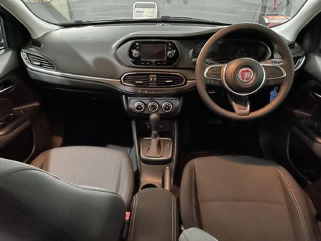 2025-Fiat-Tipo-16-City-Life-Auto-5-dr_7