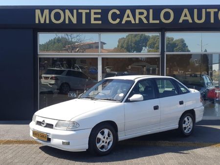 1999-Opel-Astra-Euro-200i-E_0