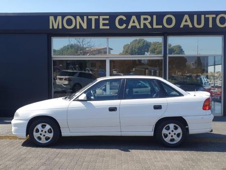 1999-Opel-Astra-Euro-200i-E_1