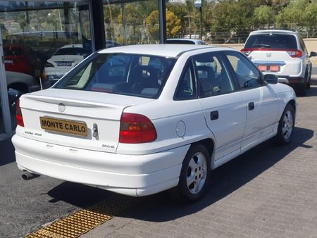 1999-Opel-Astra-Euro-200i-E_5
