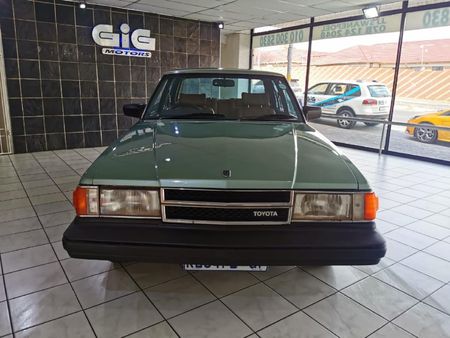 1985-Toyota-Cressida-28i-Auto_2