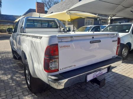 2015-Toyota-Hilux-2015-TOYOTA-HILUX-30-D4D-4X4_9