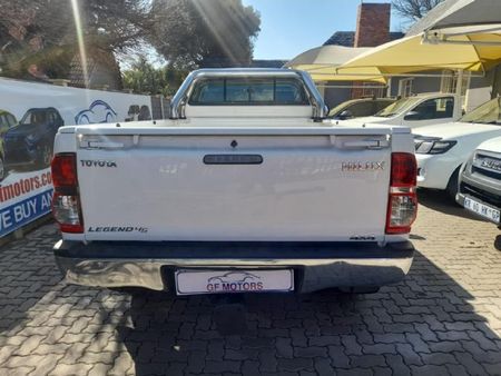 2015-Toyota-Hilux-2015-TOYOTA-HILUX-30-D4D-4X4_11
