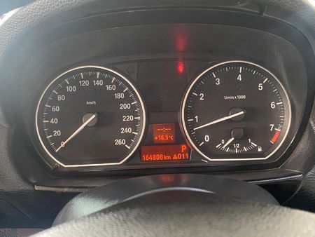 2012-BMW-1-Series-125i-Convertible-M-Sport-Auto_9