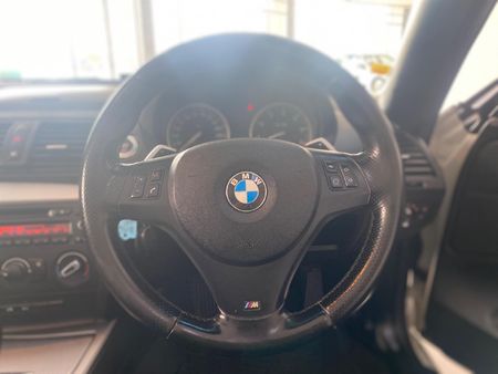 2012-BMW-1-Series-125i-Convertible-M-Sport-Auto_15