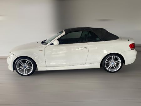 2012-BMW-1-Series-125i-Convertible-M-Sport-Auto_2
