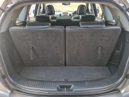 2010-Kia-Sorento-22D-4x4-Auto-7-seat_10