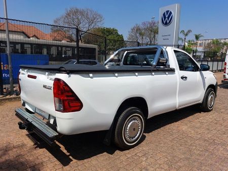 2022-Toyota-Hilux-20-VVTi-S-Single-Cab_3
