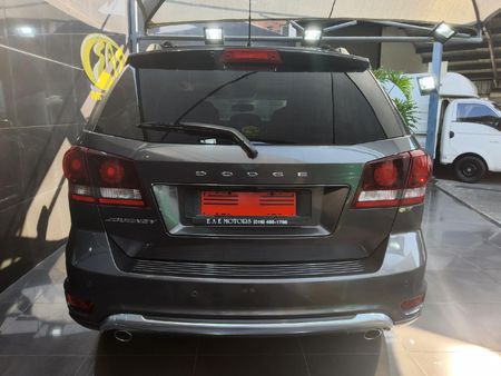 2015-Dodge-Journey-36-V6-SXT-Auto_3