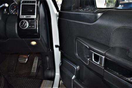 2013-Land-Rover-Range-Rover-44-TD-V8-Autobiography_16