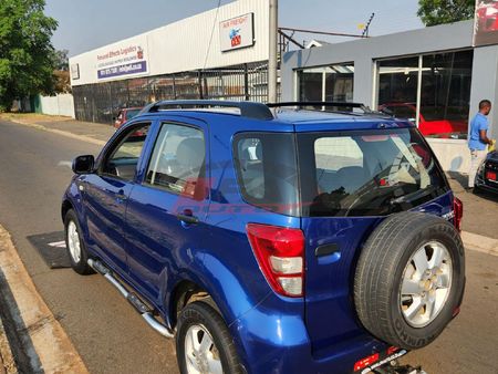 2008-Daihatsu-Terios-4x4_6