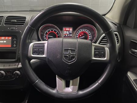 2014-Dodge-Journey-36-V6-SXT-Auto_10