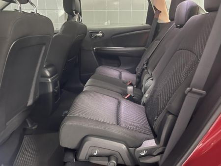 2014-Dodge-Journey-36-V6-SXT-Auto_6