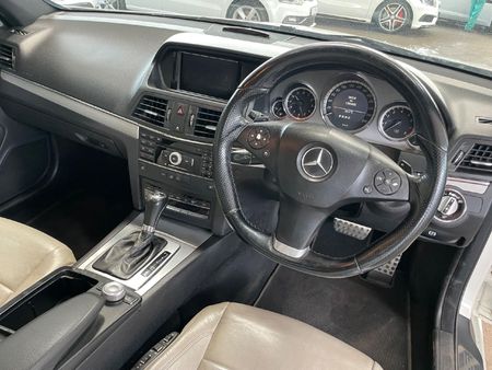 2010-Mercedes-Benz-E-Class-E-350-Coupe_9
