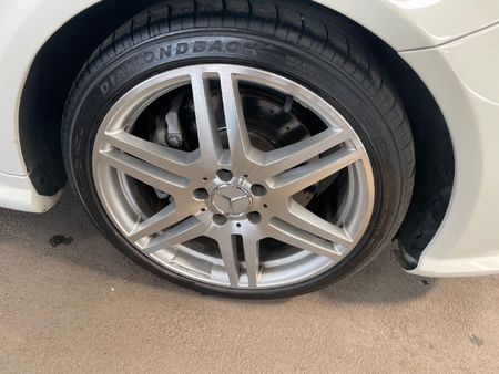2010-Mercedes-Benz-E-Class-E-350-Coupe_10