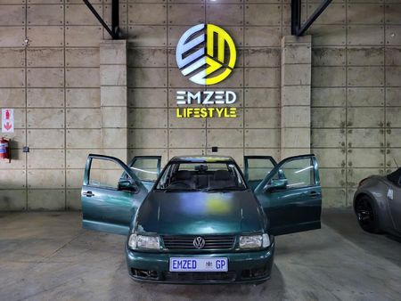 2002-Volkswagen-Polo-Playa-14-S_2