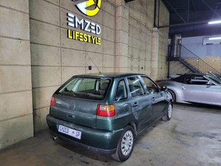 2002-Volkswagen-Polo-Playa-14-S_4