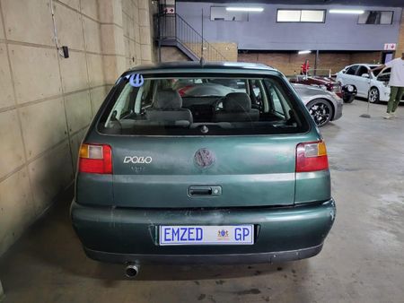 2002-Volkswagen-Polo-Playa-14-S_6