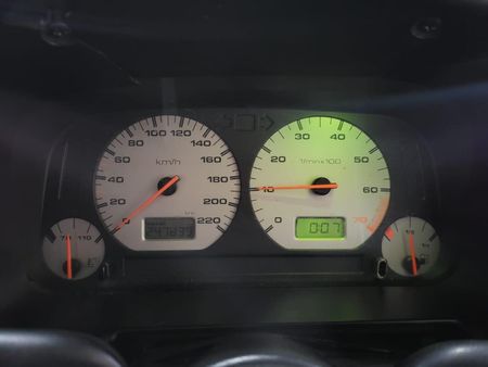 2002-Volkswagen-Polo-Playa-14-S_7