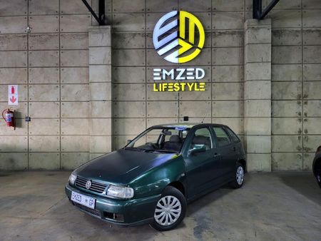 2002-Volkswagen-Polo-Playa-14-S_8