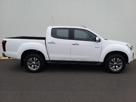 2021-Isuzu-D-Max-300-LX-Auto-Double-Cab_1