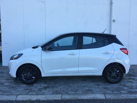 2022-Hyundai-Grand-i10-10-Fluid_2