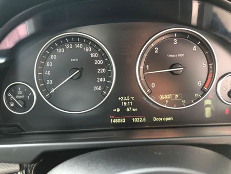 2014-BMW-X5-xDrive40d-M-Sport-Auto-7-SEATER_9