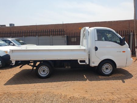 2006-Hyundai-H100-Bakkie-26i-D_4