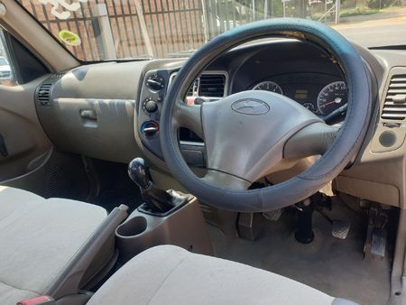 2006-Hyundai-H100-Bakkie-26i-D_8