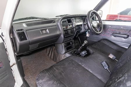 1999-Ford-Courier-2500TD-LWB_10