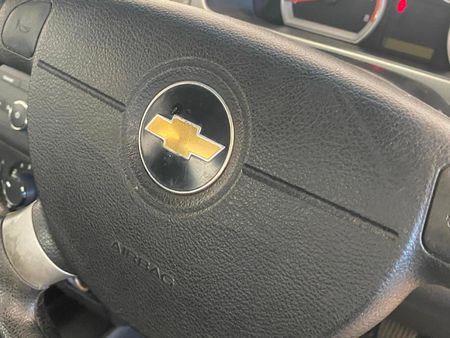 2013-Chevrolet-Aveo-16-LS_11