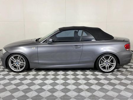 2011-BMW-1-Series-135i-Convertible-M-Sport-Auto_7