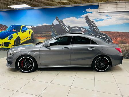2015-Mercedes-AMG-CLA-45-AMG_2