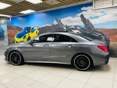 2015-Mercedes-AMG-CLA-45-AMG_5