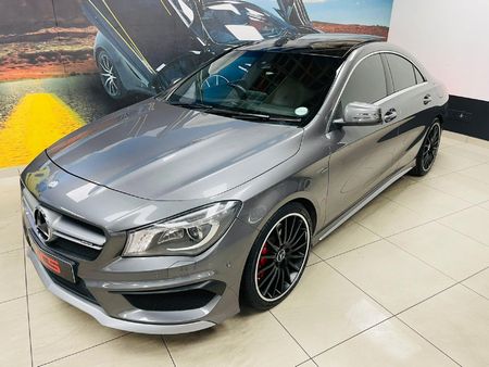 2015-Mercedes-AMG-CLA-45-AMG_8