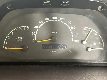 2002-Mercedes-Benz-Vito-112-CDI-Panel-Van_2