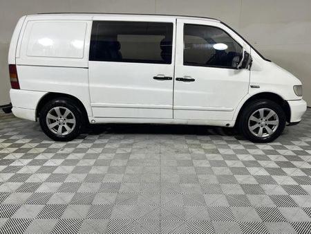 2002-Mercedes-Benz-Vito-112-CDI-Panel-Van_5